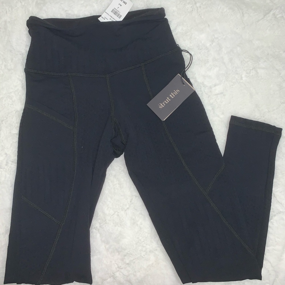 Strut This Flynn Ankle Legging